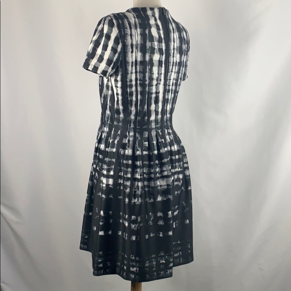 Vince Camuto Black and White Print Fit Flare - Picture 4 of 8